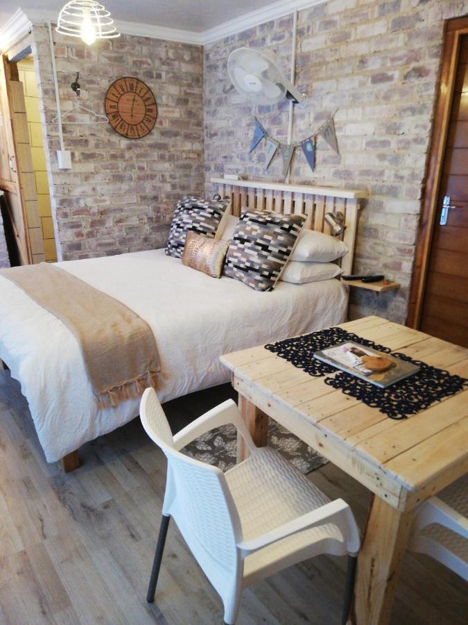 Pillow Place Парейс Екстериор снимка